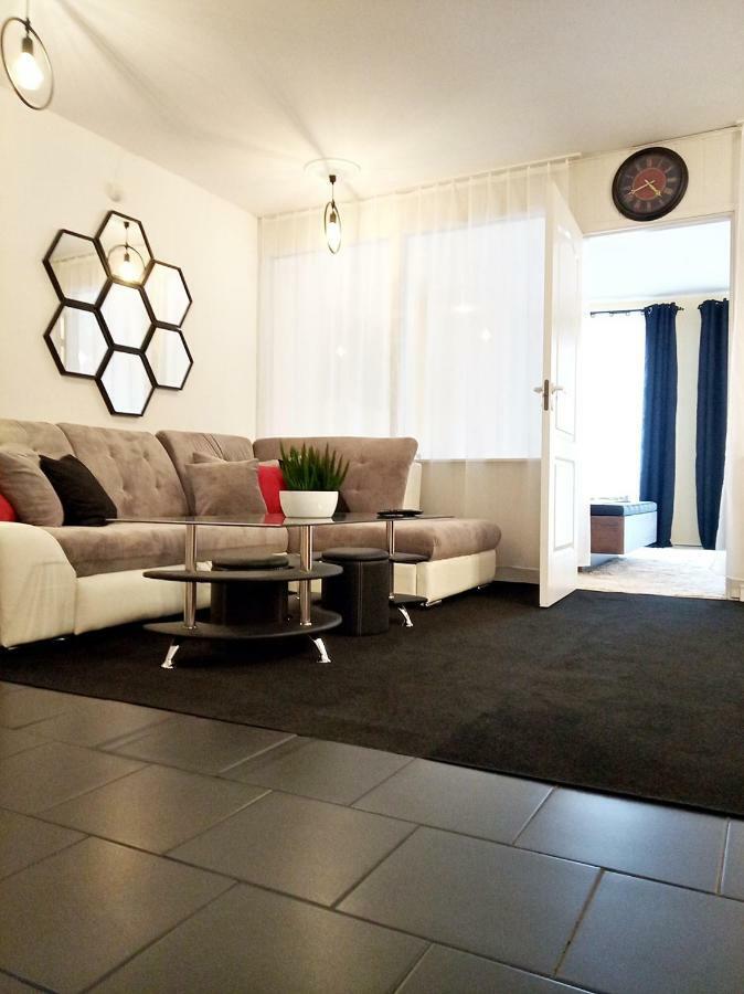 Apartmán Central Point Zelená Hora Exteriér fotografie